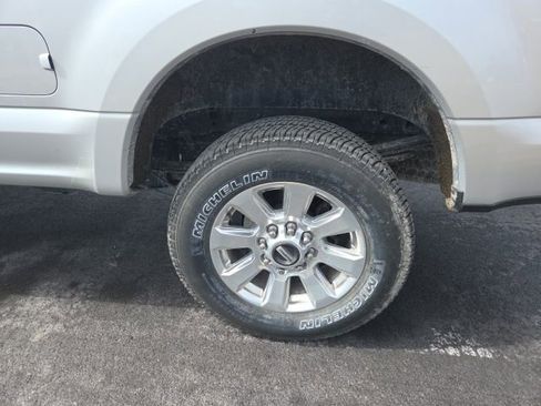 Used 2018 Ford F250 Platinum w/ Platinum Ultimate Package image 12