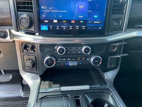 Certified 2024 Ford F150 Lariat w/ Tow/Haul Package AWD/4WD image 17