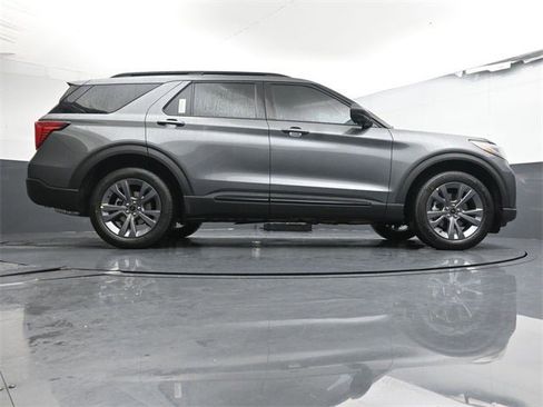 New 2026 Ford Explorer Active w/ Active Comfort Package image 31