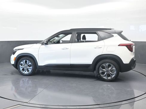 Used 2024 Kia Seltos S image 3