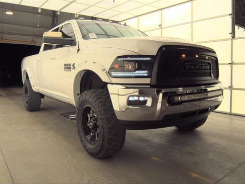 Used 2018 RAM 2500 Big Horn w/ Harvest Edition image 1