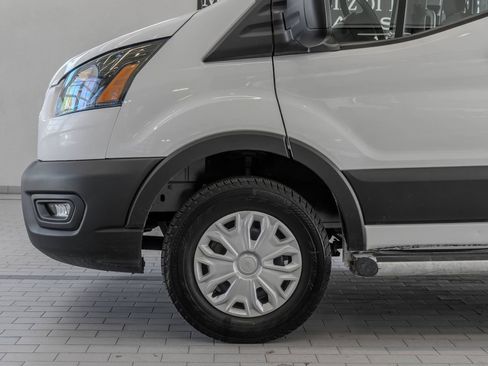 Used 2025 Ford Transit 250 Low Roof w/ Exterior Upgrade Package RWD image 4