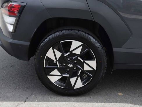 Used 2024 Hyundai Kona SEL AWD/4WD image 6