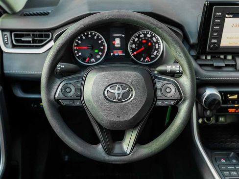 Used 2019 Toyota RAV4 LE image 26