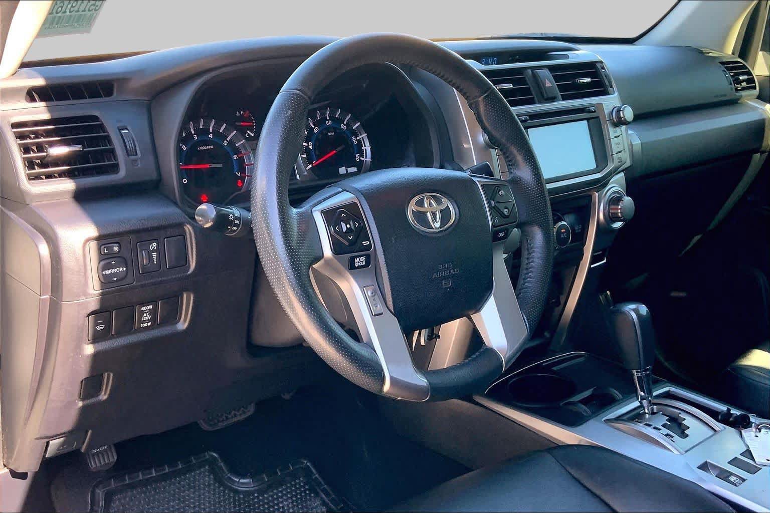 Used 2016 Toyota 4Runner SR5 RWD image 17