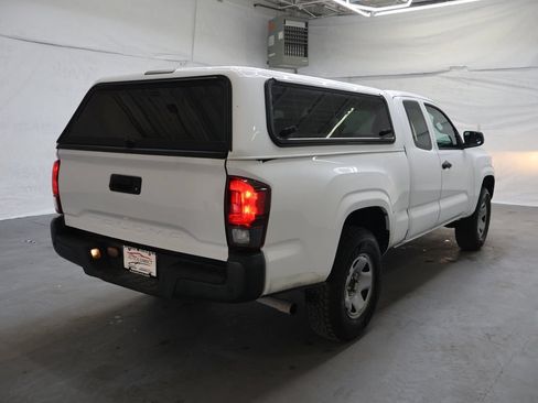 Used 2018 Toyota Tacoma SR RWD image 7