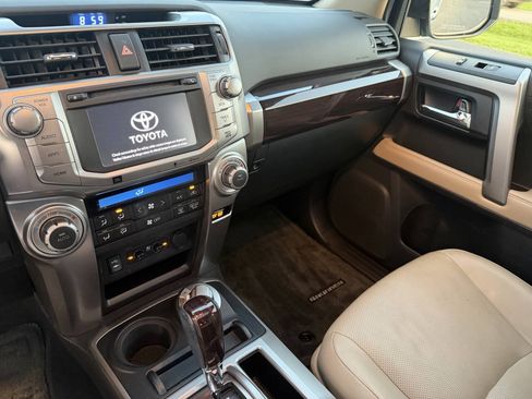 Used 2014 Toyota 4Runner Limited AWD/4WD image 37
