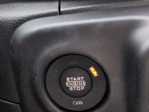 Used 2022 Jeep Wrangler Unlimited Sport AWD/4WD image 27