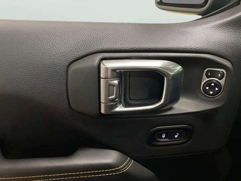 Used 2025 Jeep Wrangler Unlimited Sahara w/ Safety Group image 24