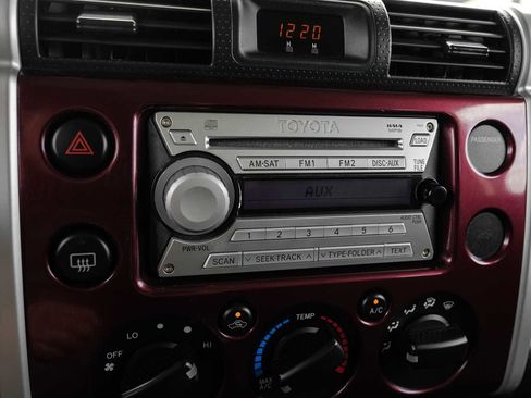 Used 2007 Toyota FJ Cruiser 4WD image 27