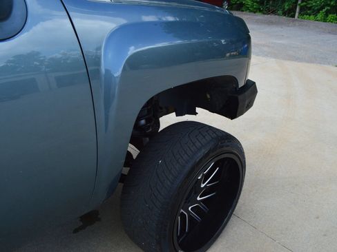 Used 2011 Chevrolet Silverado 1500 LT w/ All-Star Edition AWD/4WD image 12