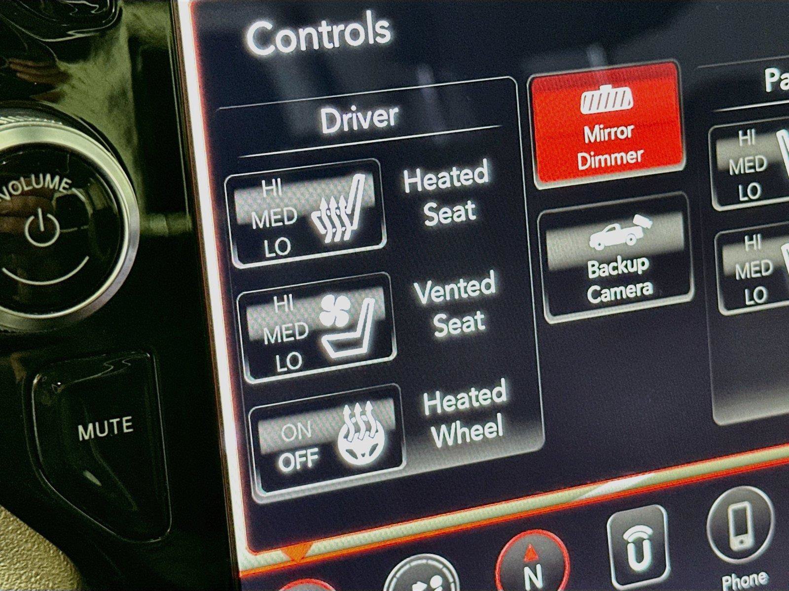 Used 2019 RAM 1500 Laramie AWD/4WD image 16