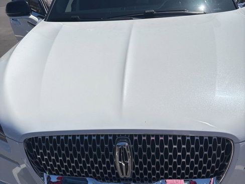 Used 2024 Lincoln Aviator Reserve AWD/4WD image 5