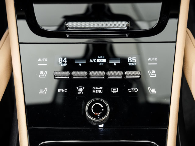 Certified 2026 Porsche Cayenne AWD/4WD image 19