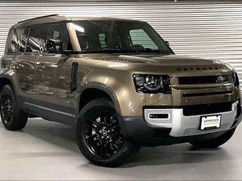 Certified 2025 Land Rover Defender 110 S AWD/4WD image 12