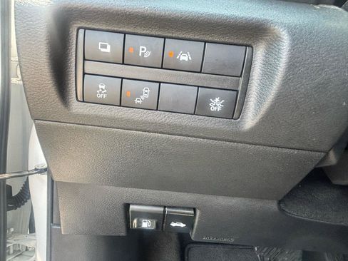 Used 2024 Nissan Kicks S FWD image 45