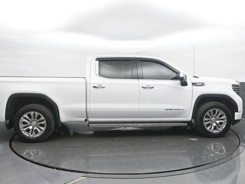 Used 2024 GMC Sierra 1500 Denali w/ Technology Package AWD/4WD image 6