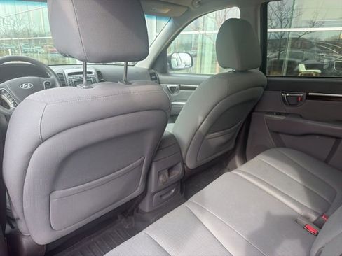 Used 2012 Hyundai Santa Fe GLS image 19