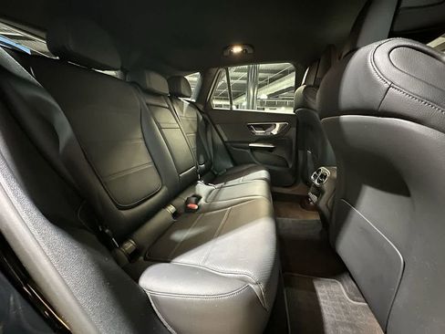 Used 2023 Mercedes-Benz GLC 300 4MATIC image 26