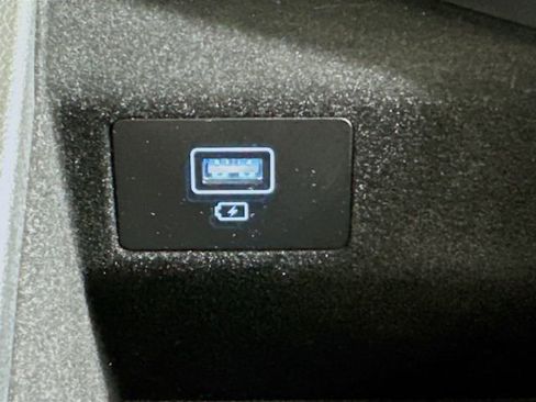 Used 2023 Genesis G70 2.0T w/ Sport Prestige Package image 21