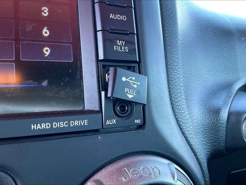 Used 2014 Jeep Wrangler Unlimited Sport w/ Connectivity Group image 31