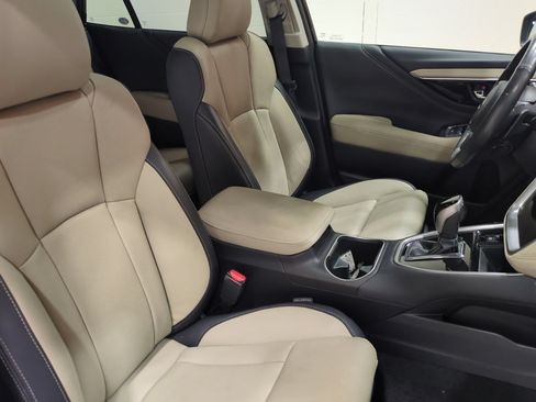 Used 2024 Subaru Outback Limited AWD/4WD image 11