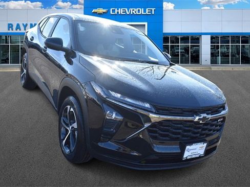 New 2026 Chevrolet Trax RS w/ Sunroof Package image 10