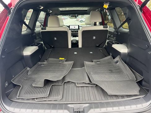 Used 2026 Toyota Grand Highlander AWD Hybrid image 16