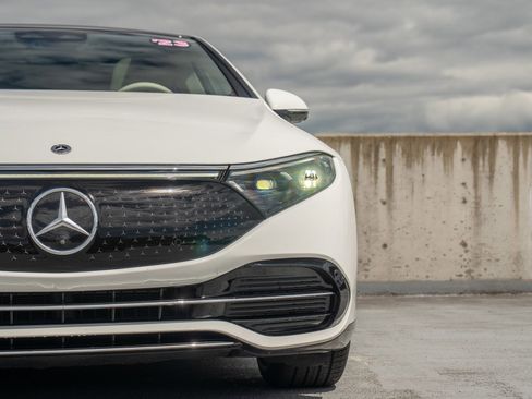 Used 2023 Mercedes-Benz EQS 450+ Sedan image 8