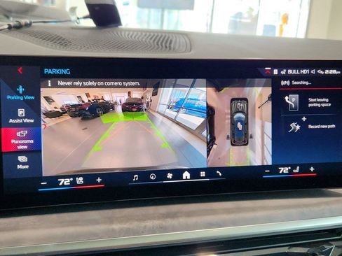 Used 2025 BMW X7 M60i AWD/4WD image 37