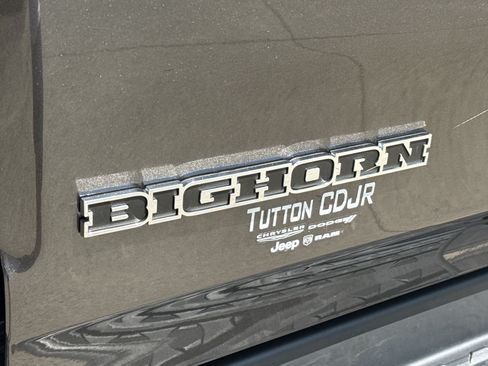 Used 2021 RAM 1500 Big Horn RWD image 16