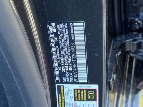 New 2026 Mercedes-Benz C 300 4MATIC Sedan image 35