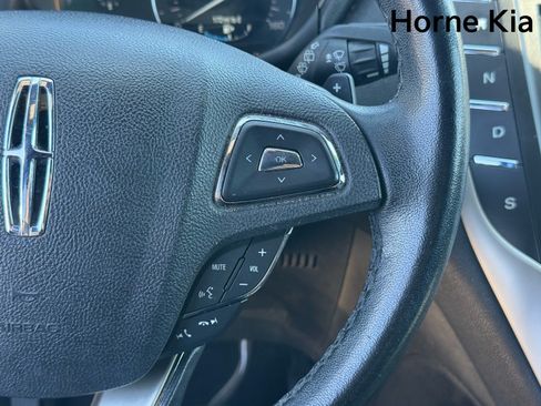 Used 2016 Lincoln MKC Premiere FWD image 19