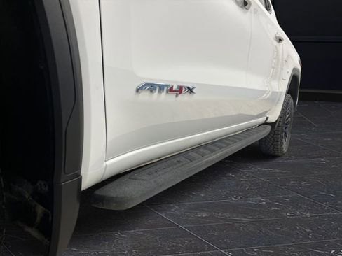 Used 2022 GMC Sierra 1500 AT4X image 42