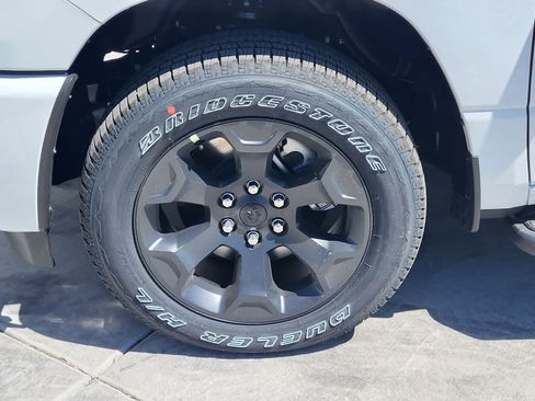 New 2026 RAM 1500 Express AWD/4WD image 7