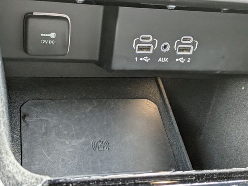 Certified 2024 Jeep Wagoneer Series II AWD/4WD image 21