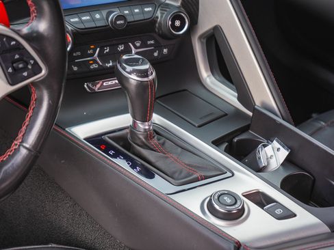 Used 2019 Chevrolet Corvette Stingray Coupe image 25