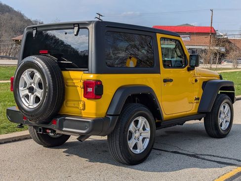 Used 2021 Jeep Wrangler Sport image 6