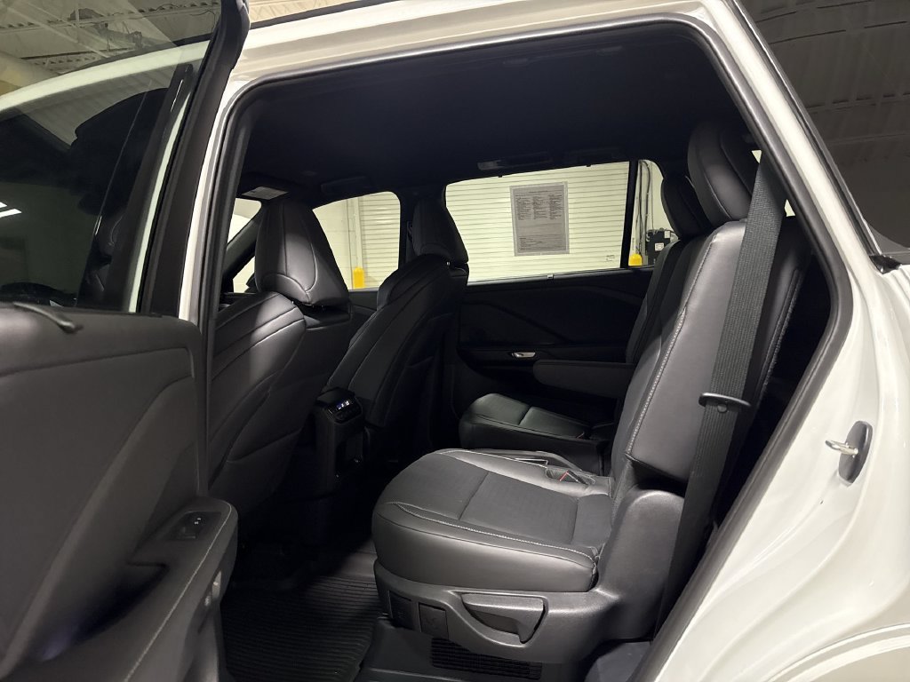 Used 2025 Lexus TX 500h AWD w/ Technology Package image 23