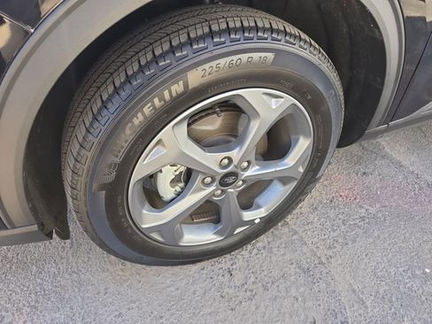 Certified 2025 Ford Escape ST-Line image 3