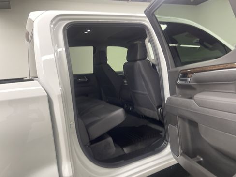 Used 2025 GMC Sierra 1500 Elevation image 19