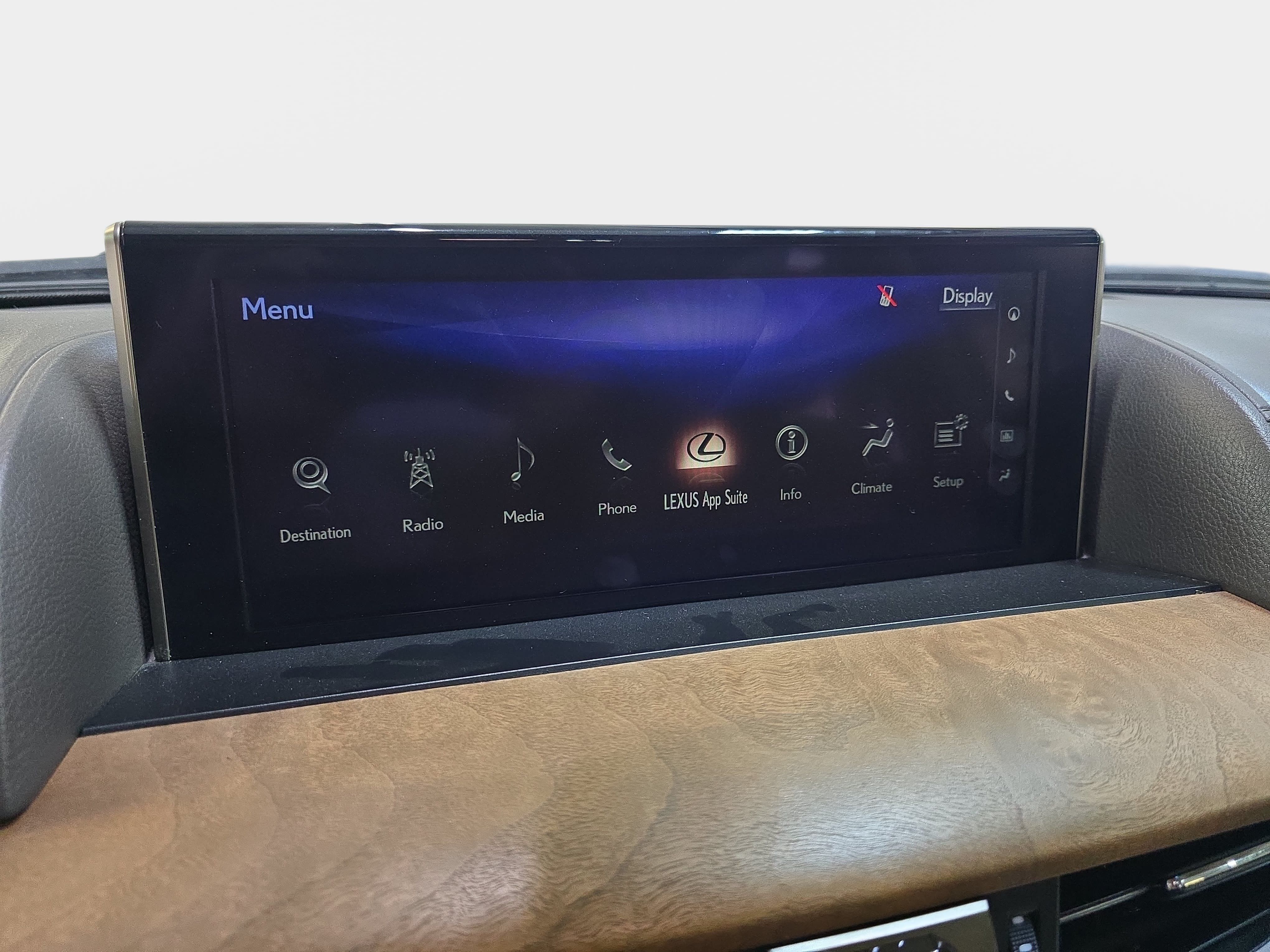 Used 2021 Lexus LX 570 4WD w/ Luxury Package image 18