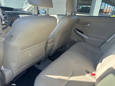 Used 2010 Toyota Prius Five image 7