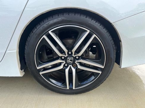 Used 2017 Honda Accord Sport image 37