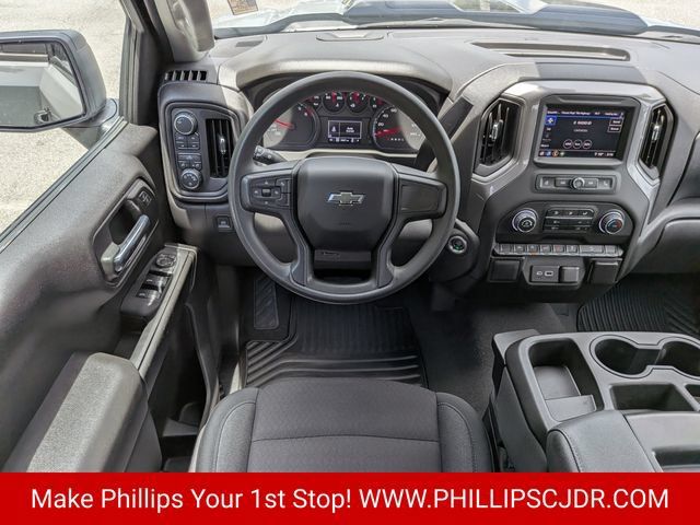 Used 2024 Chevrolet Silverado 1500 Custom Trail Boss AWD/4WD image 15