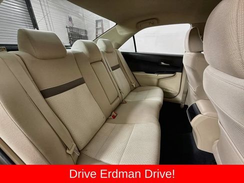 Used 2014 Toyota Camry LE FWD image 27