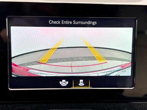 Used 2023 Mercedes-Benz GLA 250 4MATIC image 10