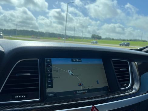 Used 2018 Genesis G80 3.3T Sport RWD image 24