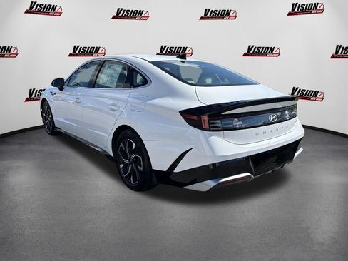 Used 2024 Hyundai Sonata SEL AWD/4WD image 3