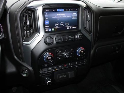 Used 2022 Chevrolet Silverado 1500 LT w/ Z71 Off-Road Package image 6